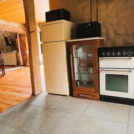 2 Bed Sandstone Residence Newport  Luaran gambar